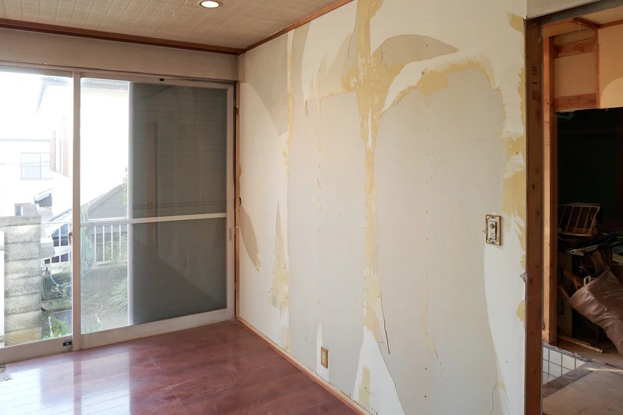 How Wallpaper Removal Affects Future Wall Covering Choices in Richmond, TX How Wallpaper Removal Affects Future Wall Covering Choices in Richmond, TX